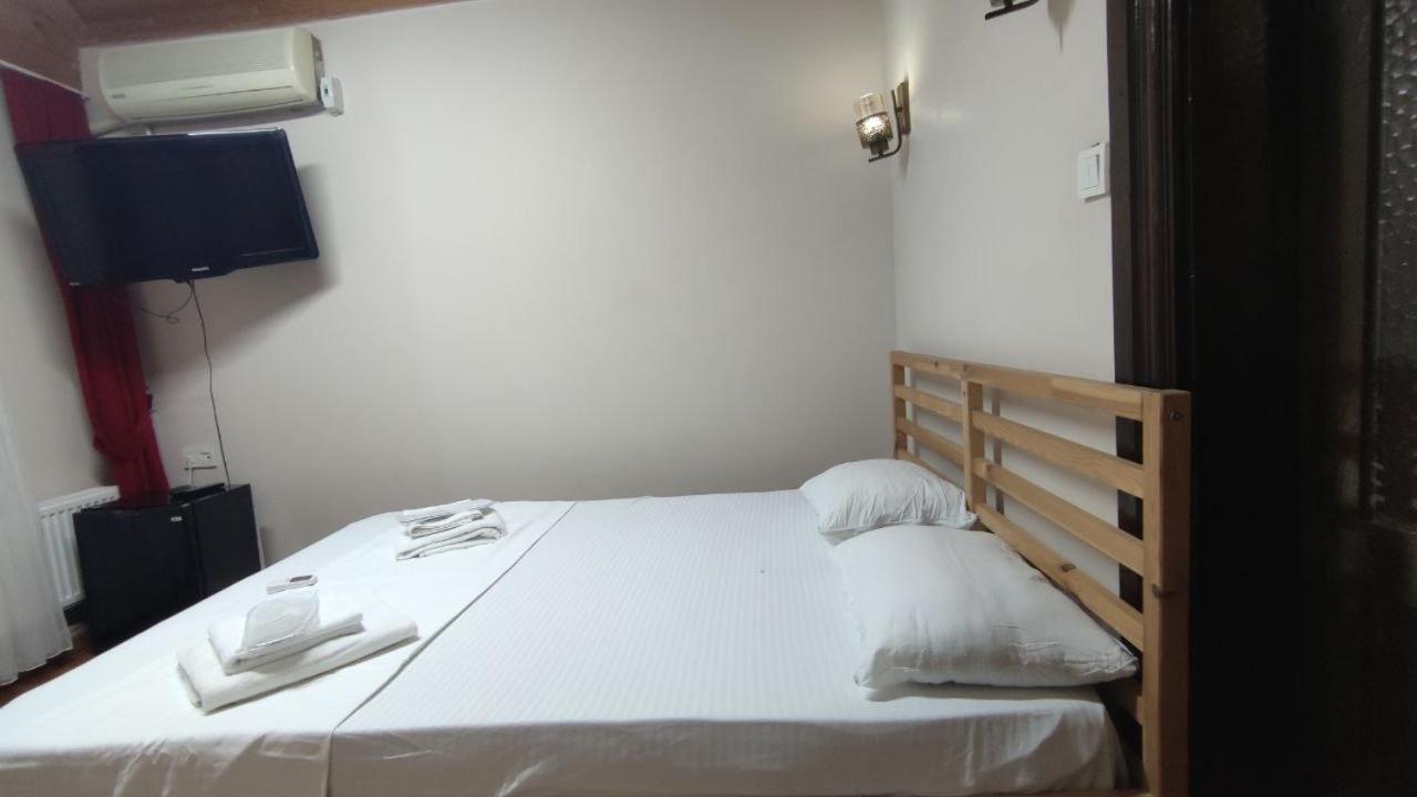 Балат Гостевой Дом Bed and Breakfast Provincia di Provincia di Istanbul Esterno foto